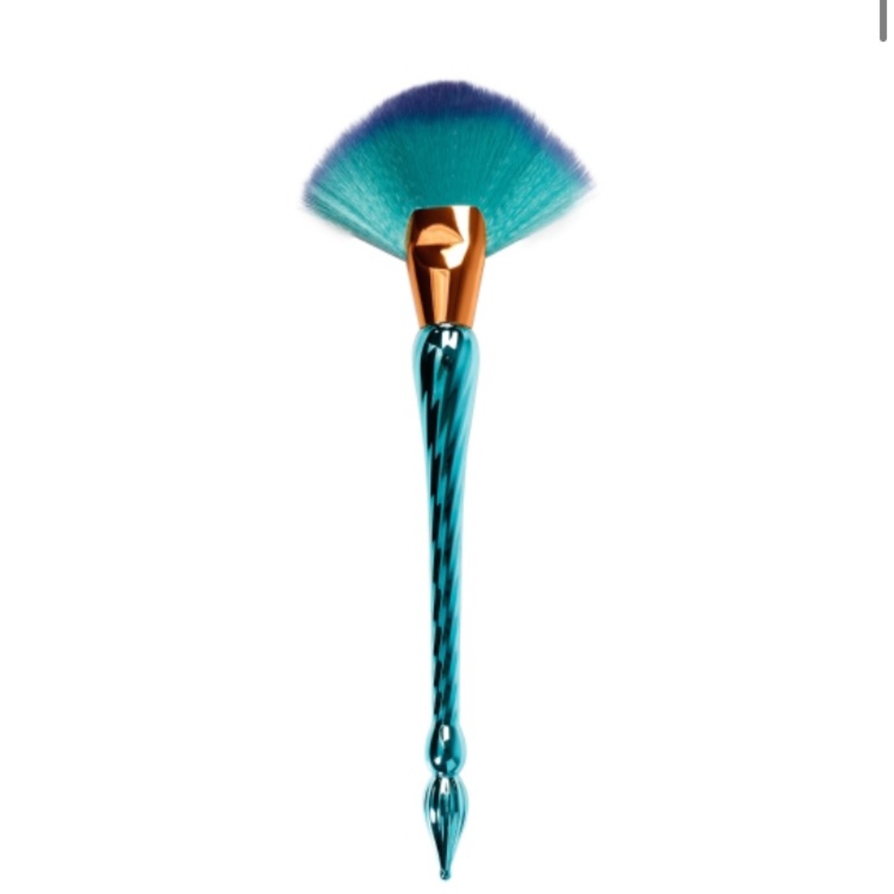 Bella Beauty Fan Brush Makeup Highlighter Mermaid Theme Blue Purple Metallic
